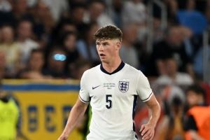 英媒：利物浦密切关注图卢兹22岁中卫克雷斯韦尔