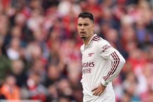 罗马诺：拜仁3500万欧报价马丁内利，阿森纳认为球员价值远高于此