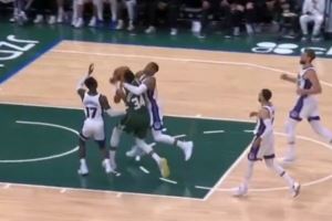 凶悍拦截!字母哥快攻中被威少直接暴力拉抱 裁判没有升级判罚